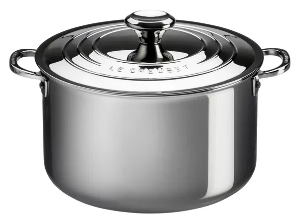 7 qt. stockpot with lid