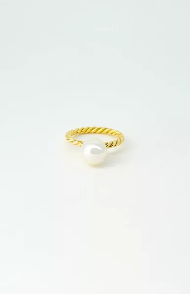 Akoya Pearl Gold Twisted Ring