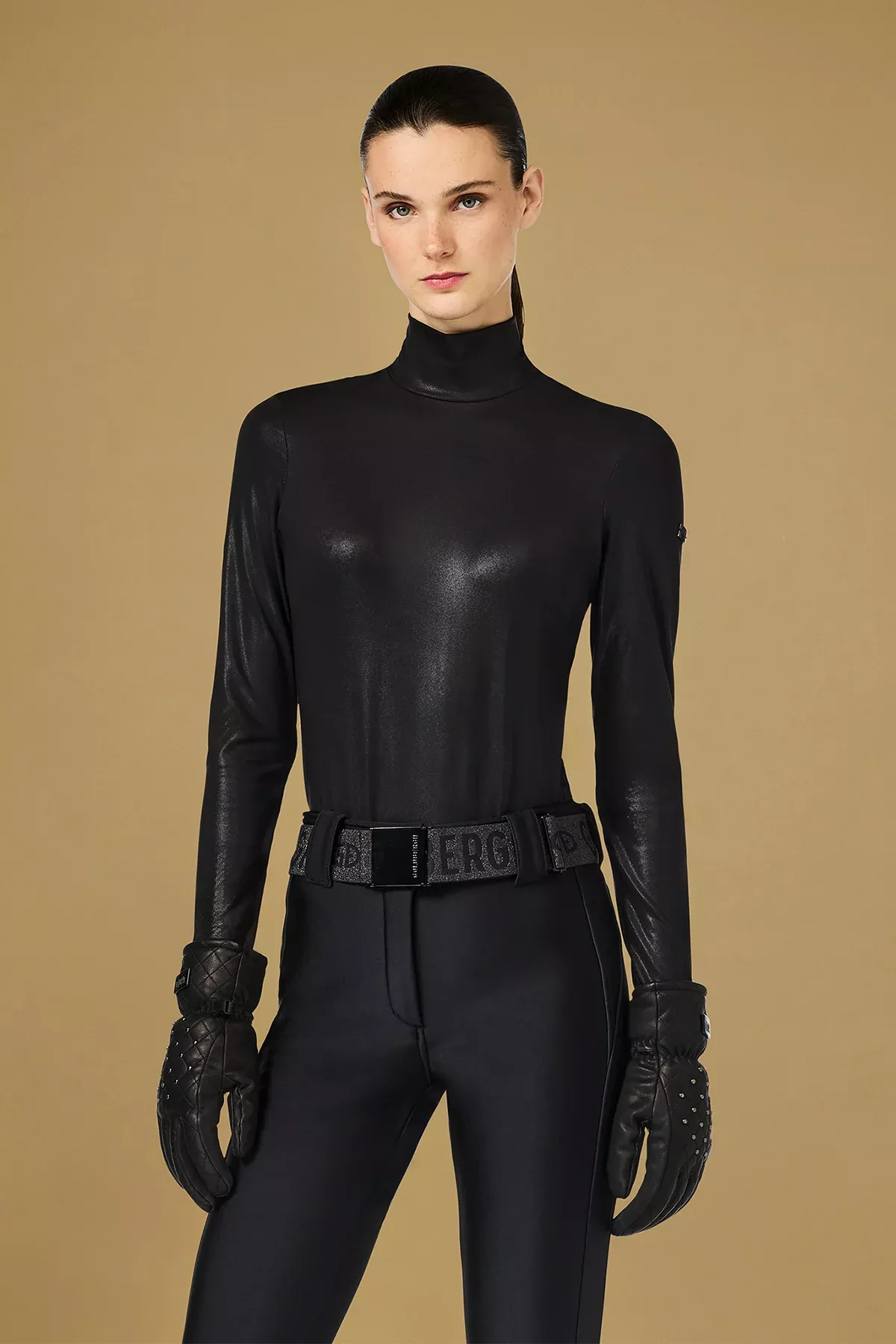 CHIARORE ski body