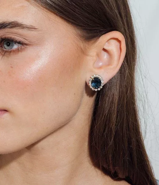 Diana studs in blue