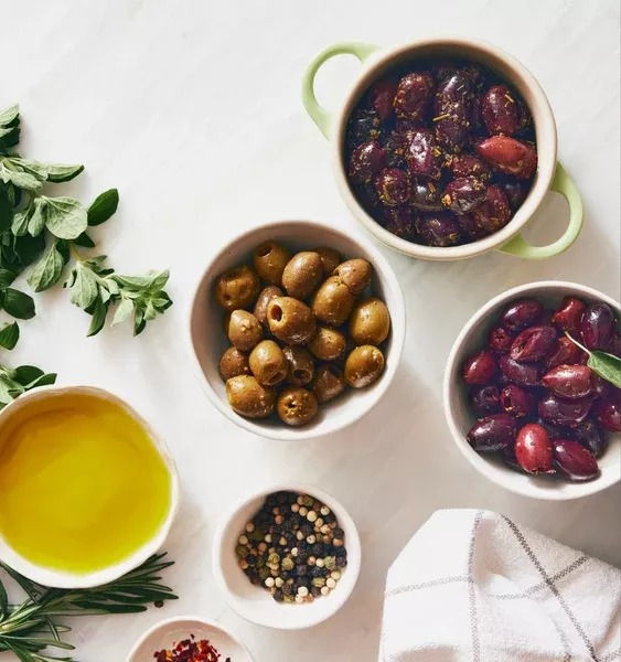 Snacking olives trio