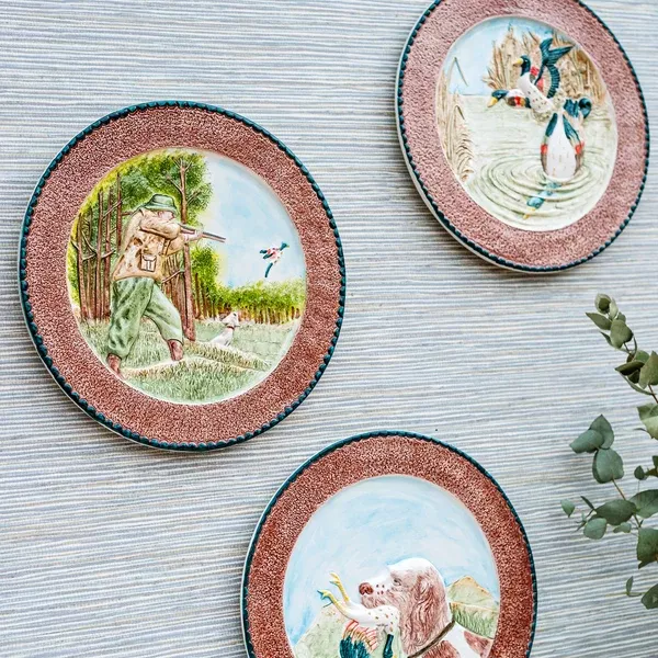 Wildlife hunter wall plate